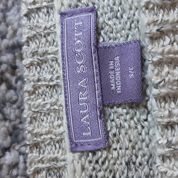 Laura Scott slouchy comfortable knit sweater - Picture 3 of 3